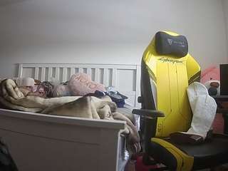 voyeurcam-sexy-little-ana-01 camsoda