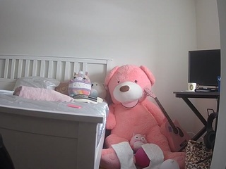 voyeurcam-sexy-little-ana-01