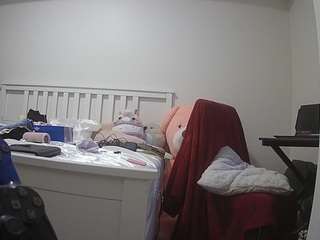 voyeurcam-sexy-little-ana-01