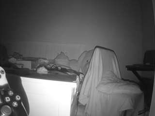 voyeurcam-sexy-little-ana-01