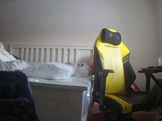 voyeurcam-sexy-little-ana-01 webcam model