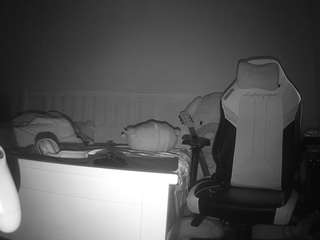 voyeurcam-sexy-little-ana-01