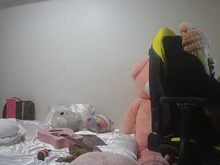 voyeurcam-sexy-l... Live Webcam on CamSoda