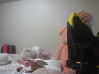 voyeurcam-sexy-l... Live Webcam on CamSoda