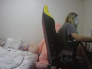 voyeurcam-sexy-little-ana-01 webcam