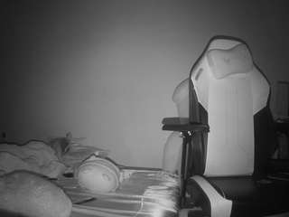 voyeurcam-sexy-little-ana-01