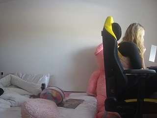 voyeurcam-sexy-little-ana-01 webcam