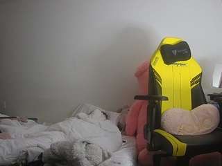 voyeurcam-sexy-little-ana-01 from CamSoda