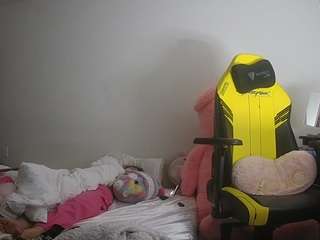 voyeurcam-sexy-little-ana-01 webcam