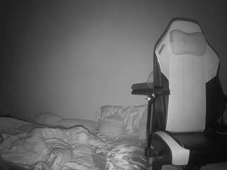 voyeurcam-sexy-little-ana-01