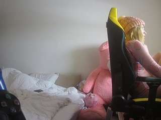 voyeurcam-sexy-little-ana-01 webcam