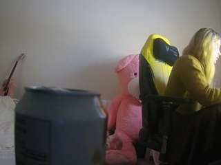 voyeurcam-sexy-little-ana-01 webcam model