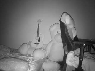 voyeurcam-sexy-little-ana-01