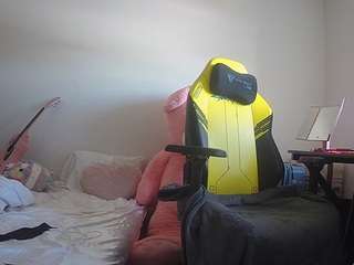 voyeurcam-sexy-little-ana-01 webcam model