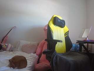 voyeurcam-sexy-little-ana-01 webcam