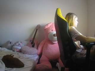 voyeurcam-sexy-little-ana-01 webcam