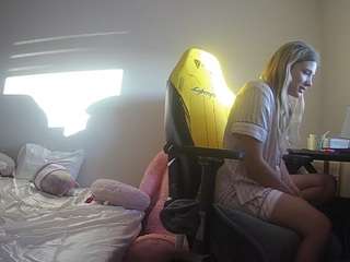 voyeurcam-sexy-l... Live Webcam on CamSoda