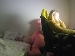 voyeurcam-sexy-little-ana-01 webcam