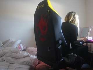 voyeurcam-sexy-little-ana-01