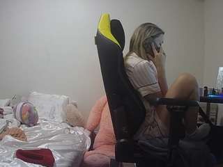 voyeurcam-sexy-l... Live Webcam on CamSoda