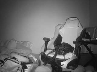 voyeurcam-sexy-little-ana-01