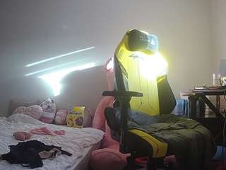 voyeurcam-sexy-little-ana-01 webcam