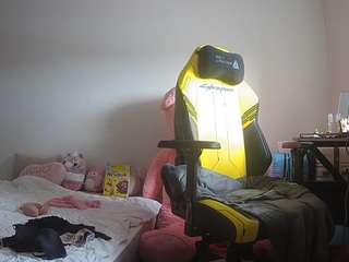 voyeurcam-sexy-little-ana-01 webcam