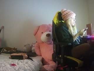 voyeurcam-sexy-l... Live Webcam on CamSoda