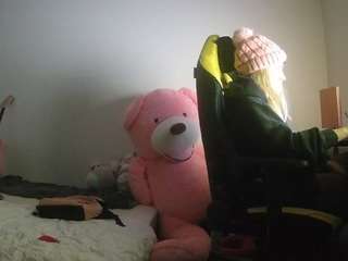 voyeurcam-sexy-little-ana-01 webcam