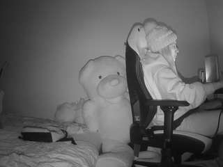 voyeurcam-sexy-little-ana-01 webcam