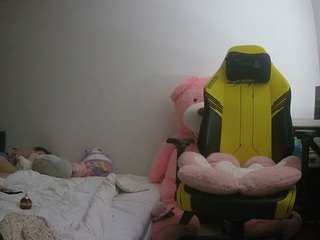 voyeurcam-sexy-little-ana-01 live cam profile