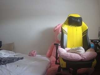 voyeurcam-sexy-little-ana-01