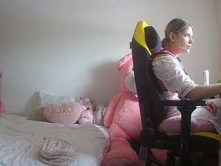 voyeurcam-sexy-little-ana-01 live cam profile