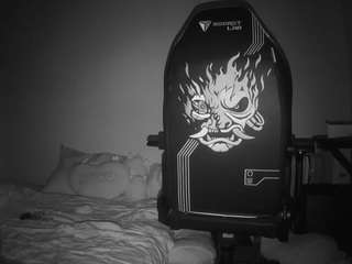 voyeurcam-sexy-little-ana-01 live cam profile