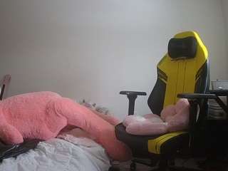 voyeurcam-sexy-little-ana-01 Strip live webcam