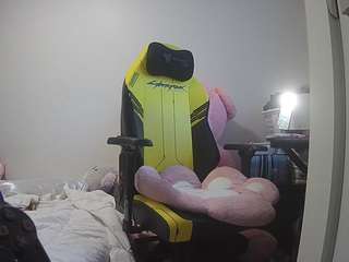 voyeurcam-sexy-little-ana-01