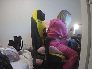 voyeurcam-sexy-little-ana-01