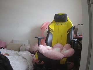 voyeurcam-sexy-little-ana-01