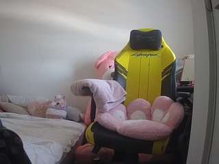 voyeurcam-sexy-little-ana-01