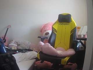 voyeurcam-sexy-little-ana-01