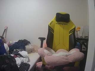 voyeurcam-sexy-little-ana-01