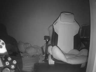 voyeurcam-sexy-little-ana-01