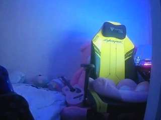 voyeurcam-sexy-little-ana-01