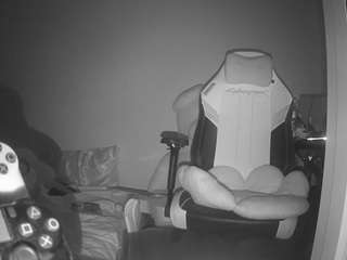 voyeurcam-sexy-little-ana-01