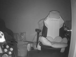 voyeurcam-sexy-little-ana-01