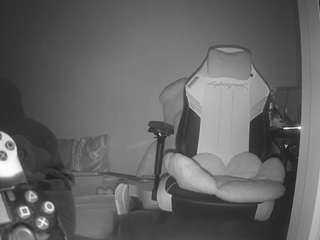 voyeurcam-sexy-little-ana-01