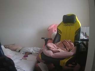 voyeurcam-sexy-little-ana-01