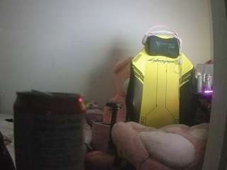 voyeurcam-sexy-little-ana-01