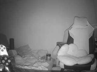 voyeurcam-sexy-little-ana-01