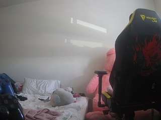 voyeurcam-sexy-little-ana-01 webcam